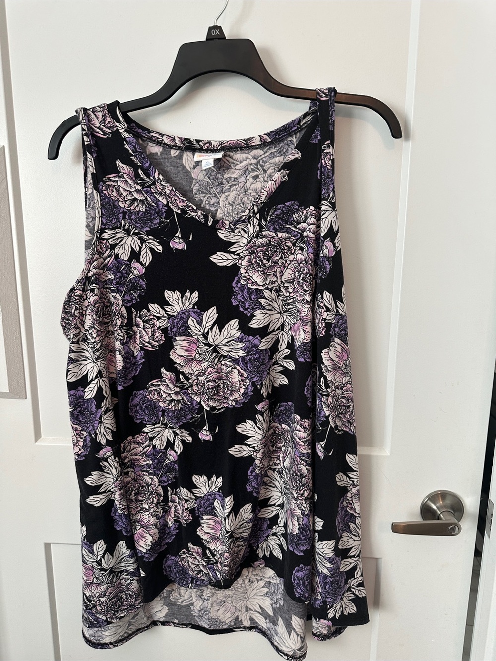 LuLaRoe Black Floral V-Neck Tank Top with Purple & White Blooms